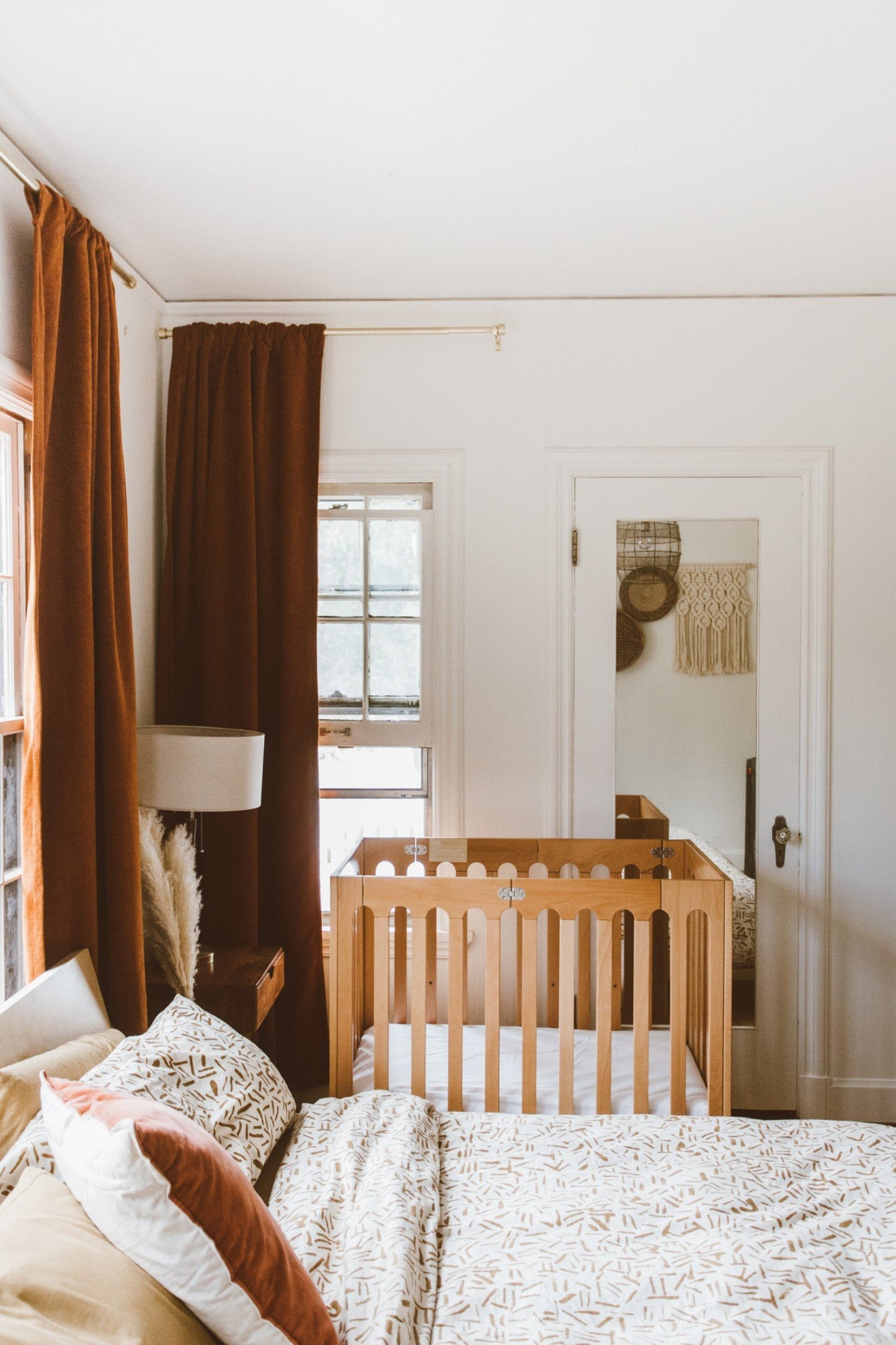 alma grow cot + mattress